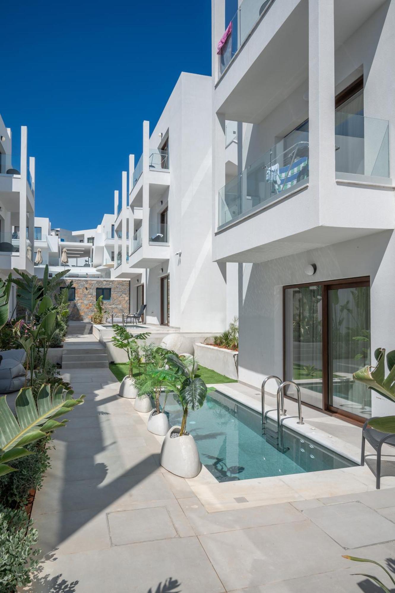 Mika Villas & Suites Hersonissos  Exterior photo