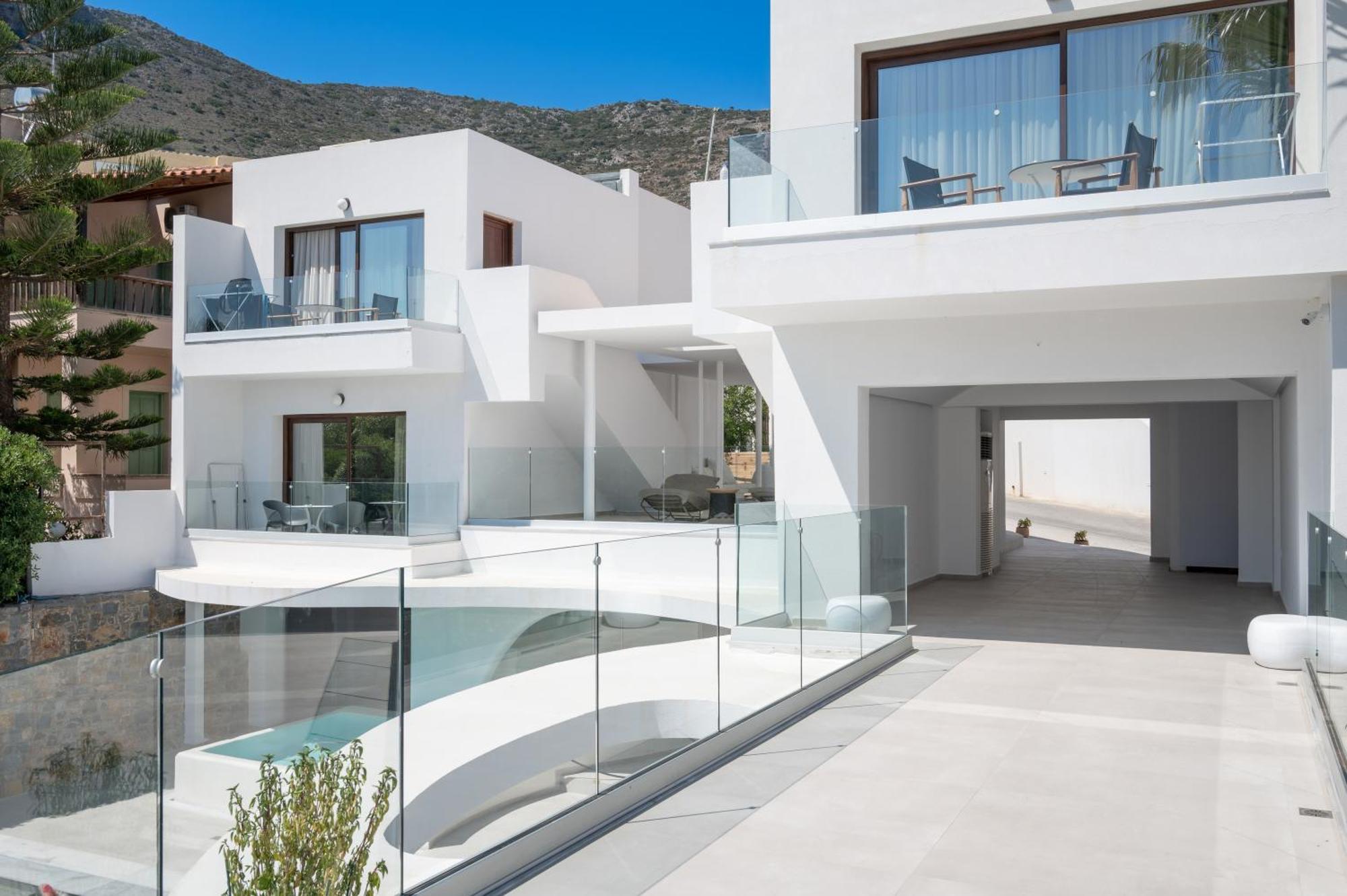Mika Villas & Suites Hersonissos  Exterior photo