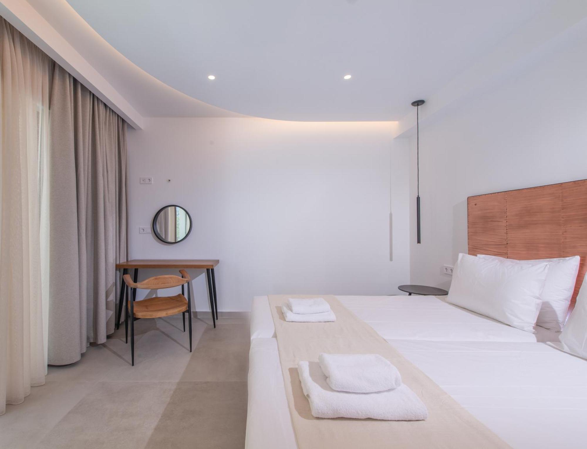 Mika Villas & Suites Hersonissos  Exterior photo