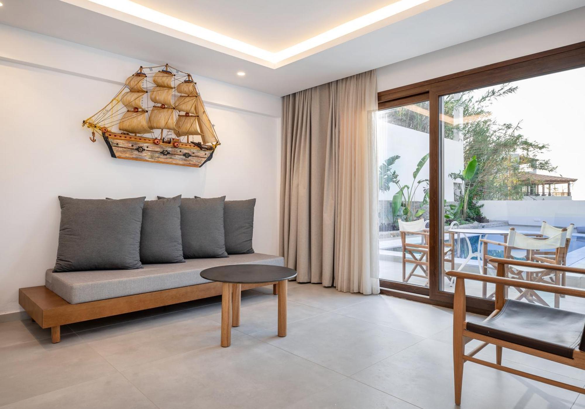 Mika Villas & Suites Hersonissos  Room photo